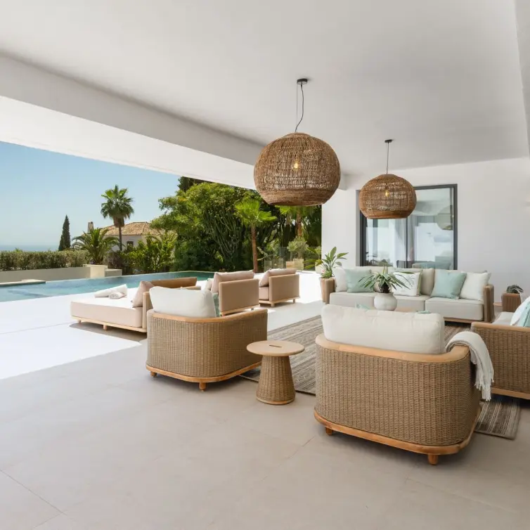 Venta de villa independiente en Elviria