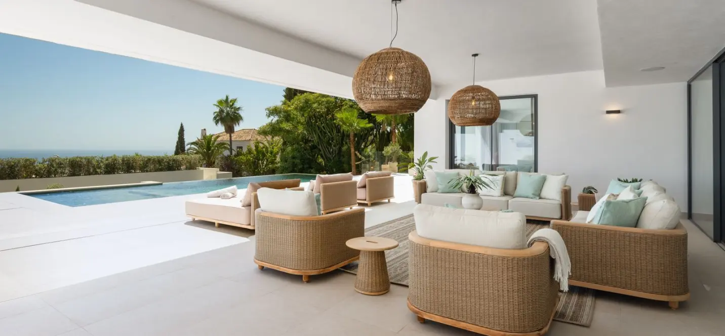 Venta de villa independiente en Elviria 2
