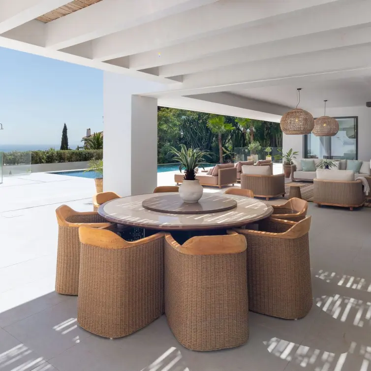 Venta de villa independiente en Elviria