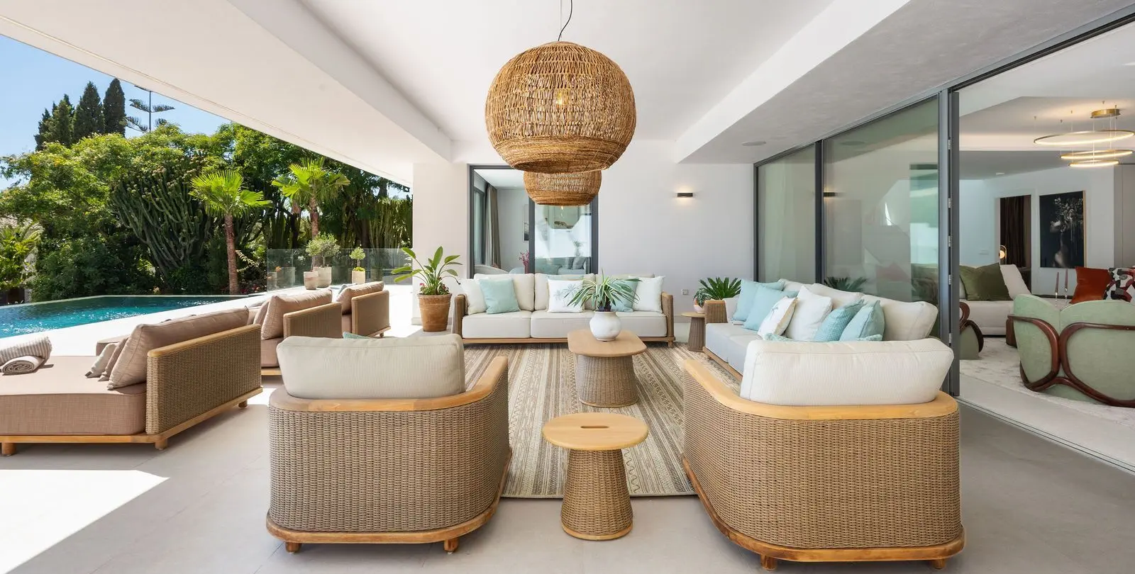Venta de villa independiente en Elviria 5