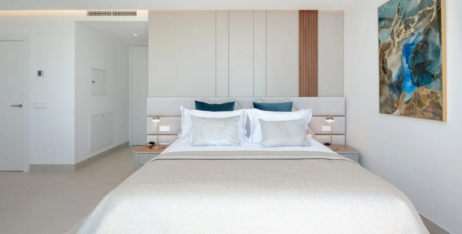 Venta de villa independiente en Elviria 19