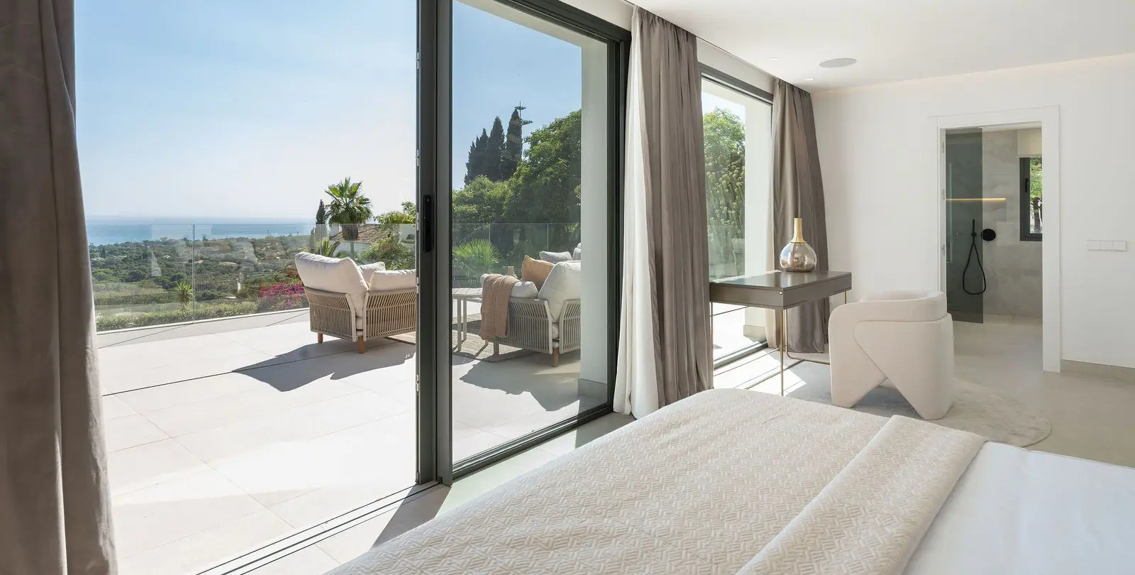 Venta de villa independiente en Elviria 22