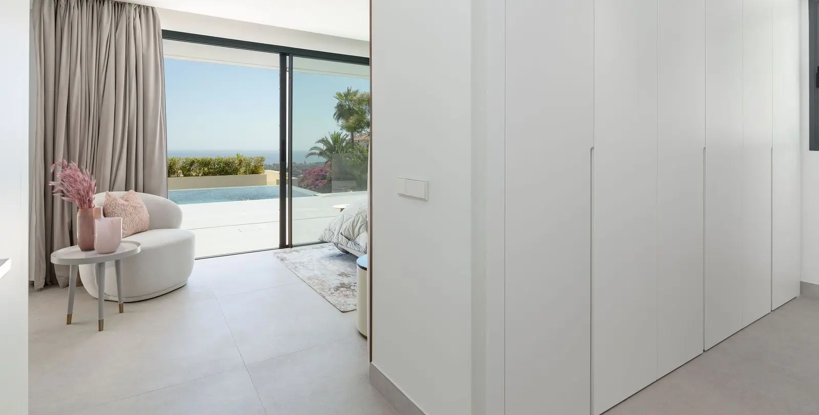 Venta de villa independiente en Elviria 30