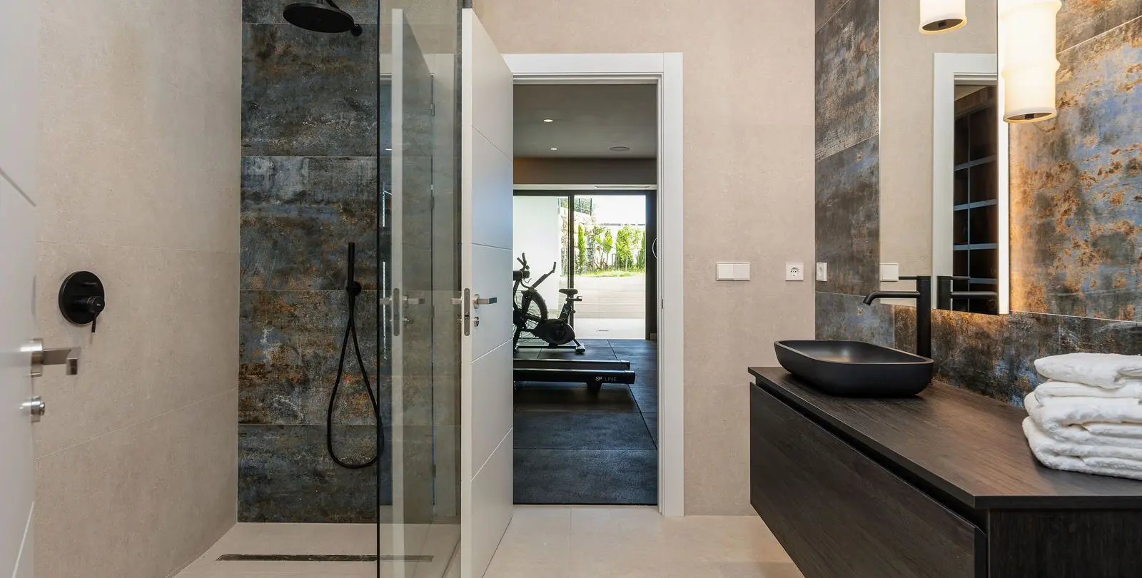 Venta de villa independiente en Elviria 36