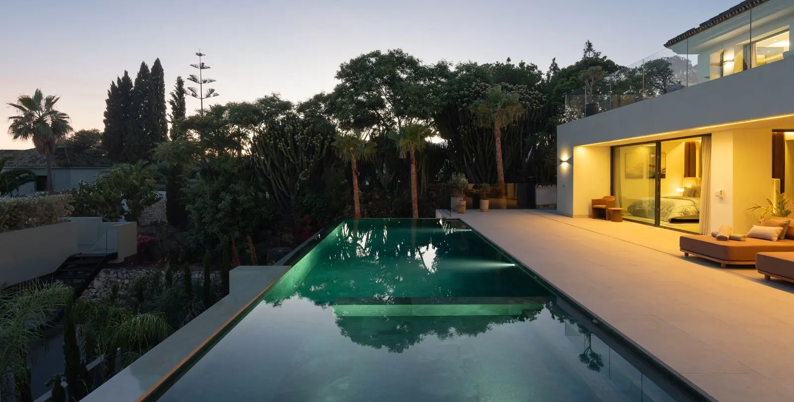 Venta de villa independiente en Elviria 70