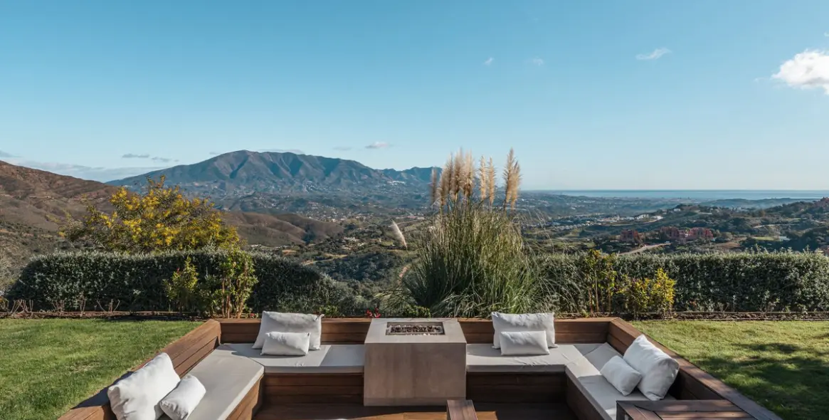 Venta de villa independiente en Marbella East (distrito La Mairena) 3