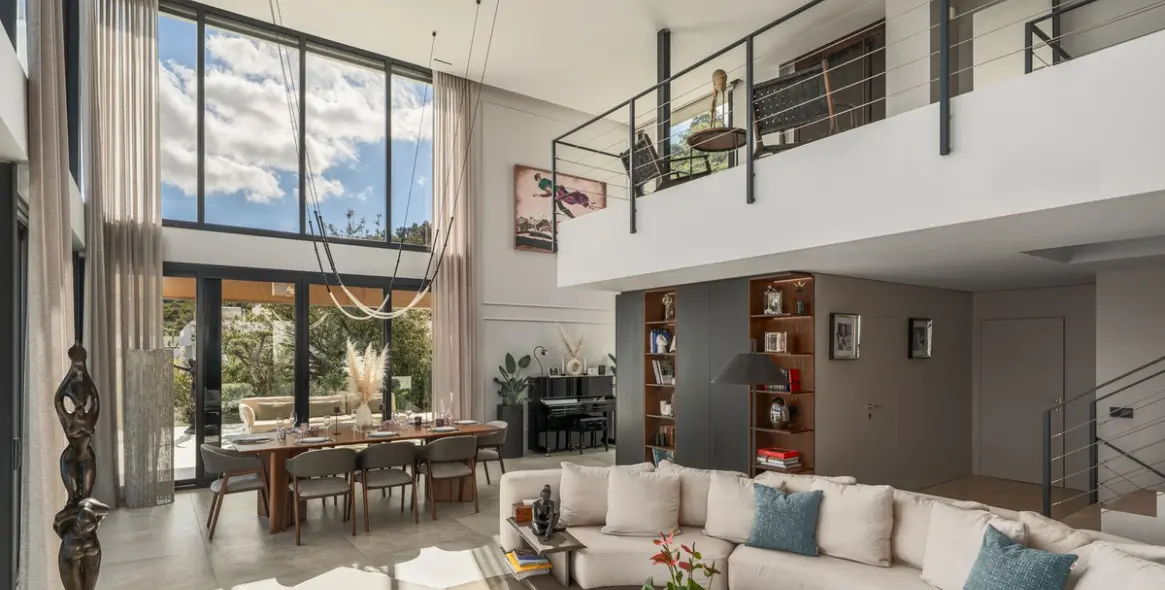 Venta de villa independiente en Marbella East (distrito La Mairena) 10