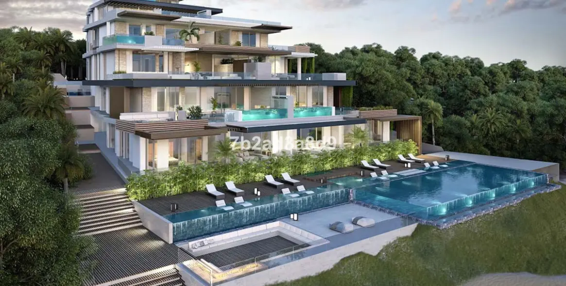 Sale of middle floor apartment in Estepona (district Estepona) 1