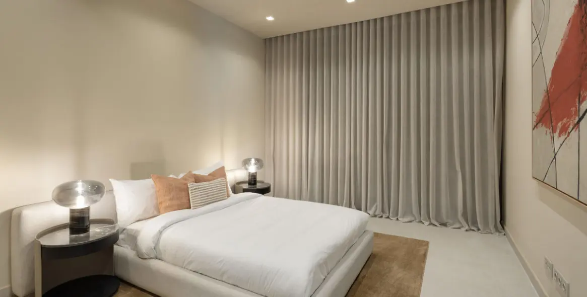 Sale of detached villa in Los Flamingos 24