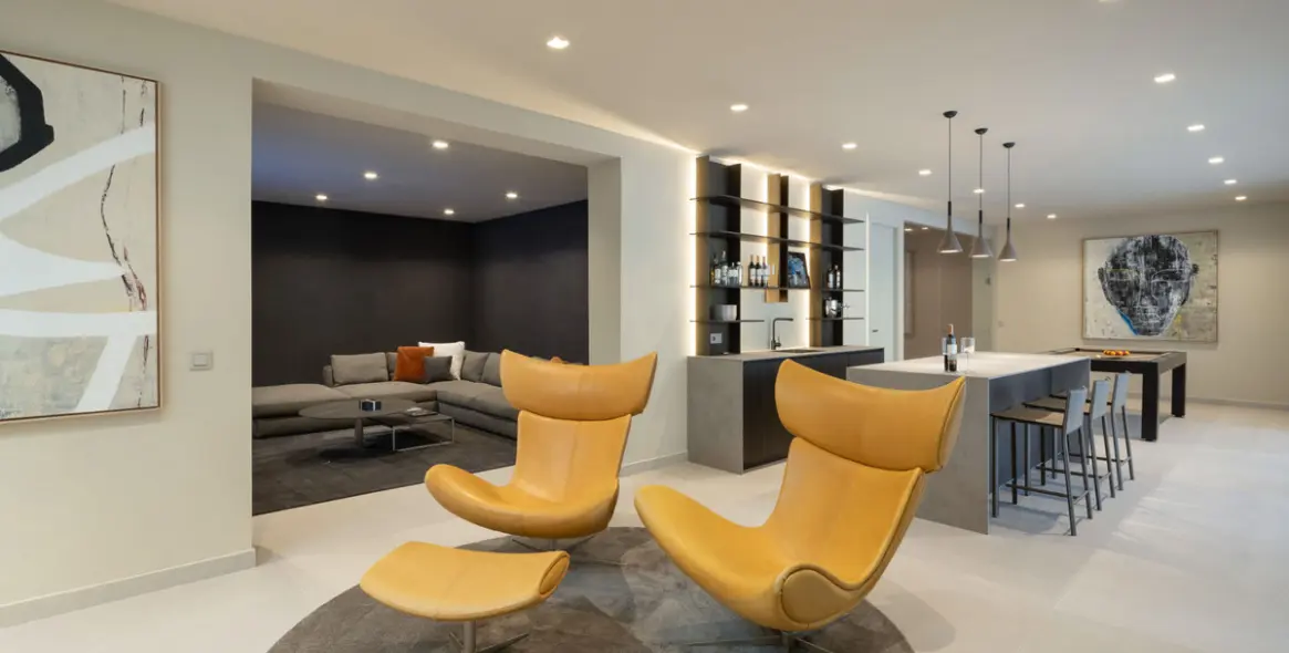 Sale of detached villa in Los Flamingos 27