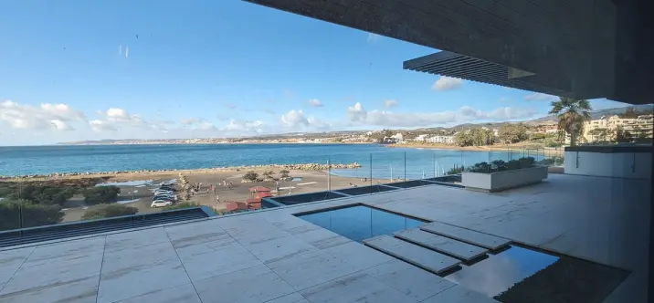 Middle floor apartment R4851295 0