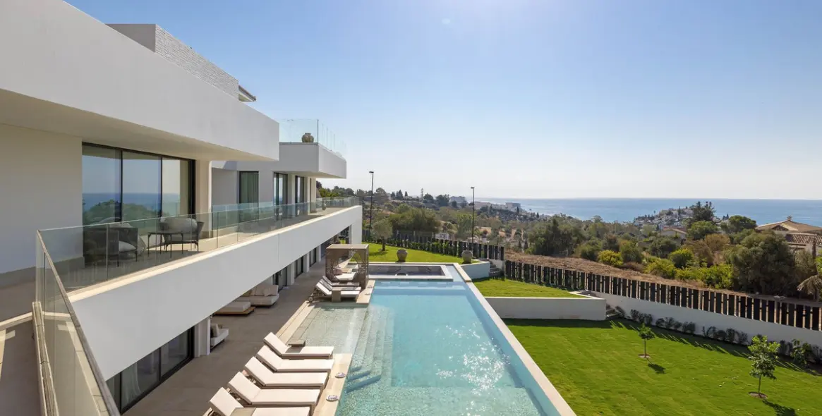 Sale of detached villa in Benalmádena (district Benalmádena Pueblo ) 1