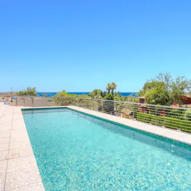 Sale of detached villa in Elviria