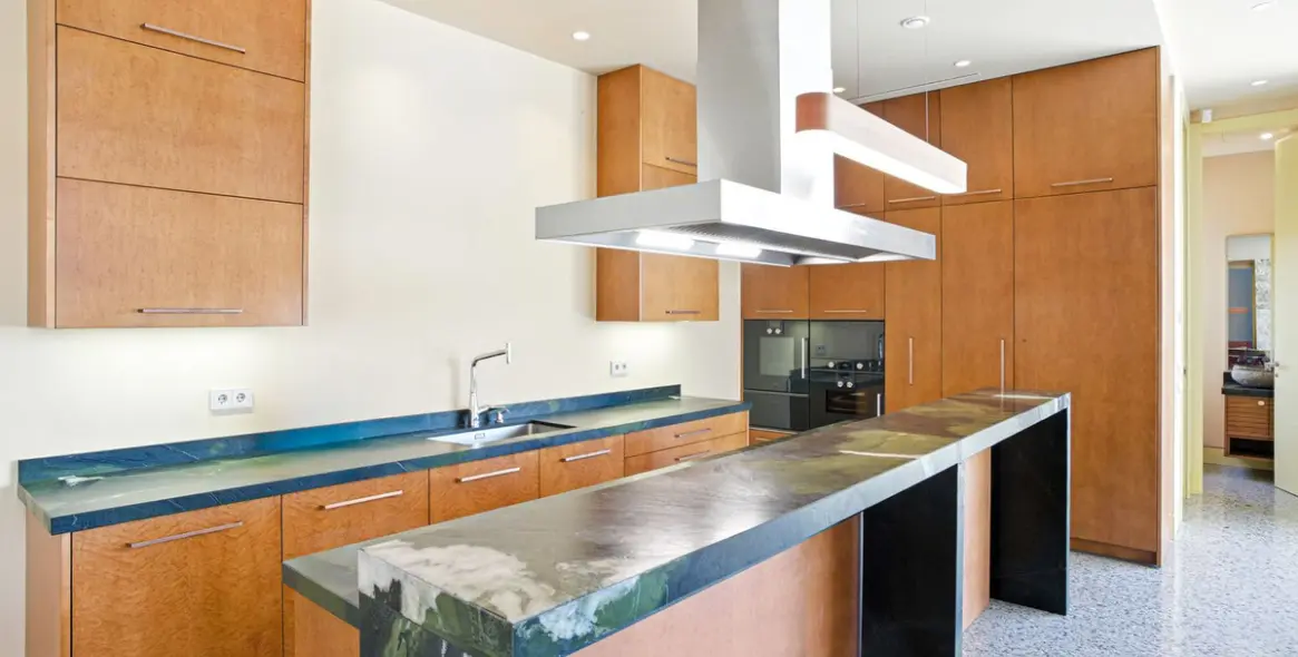 Sale of detached villa in Elviria 7