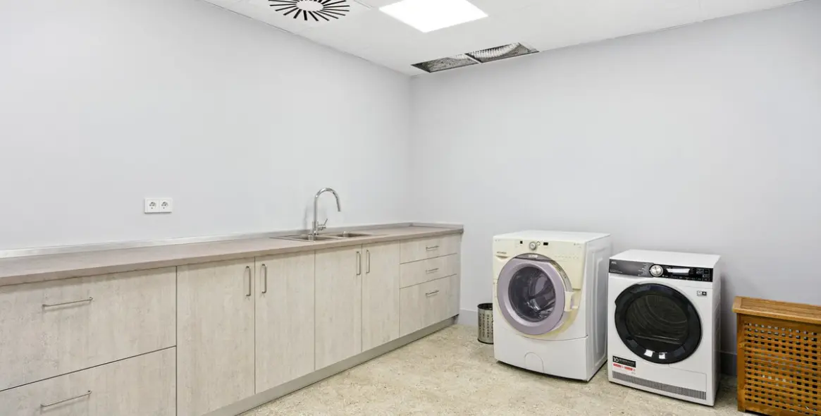 Sale of detached villa in Elviria 45