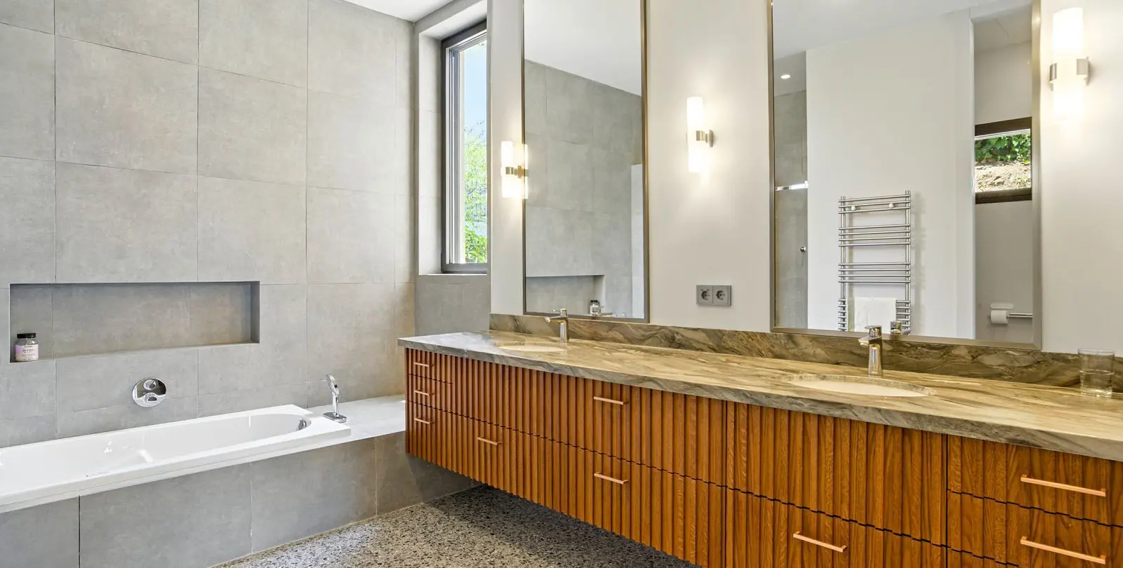 Venta de villa independiente en Elviria 14
