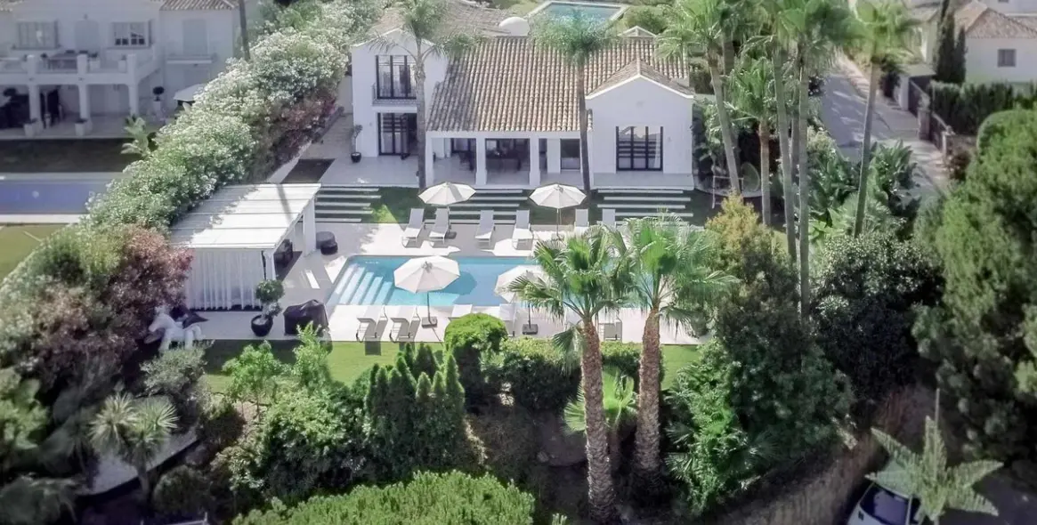 Long-term rent of detached villa in Nueva Andalucía 14