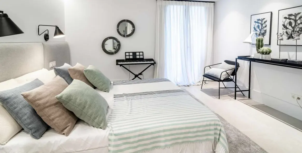 Long-term rent of detached villa in Nueva Andalucía 18