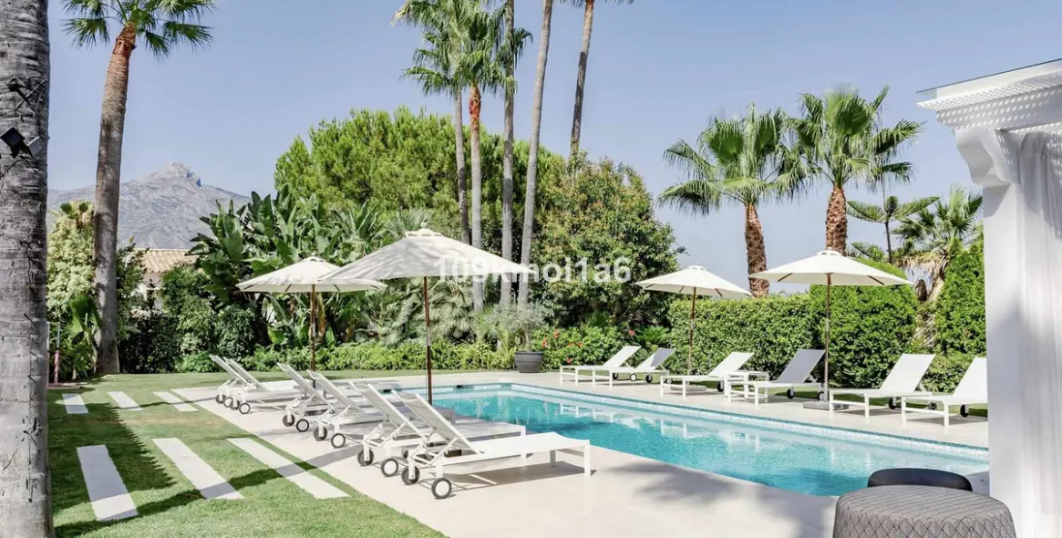 Долгосрочная аренда  отдельно стоящей виллы в Nueva Andalucía 33