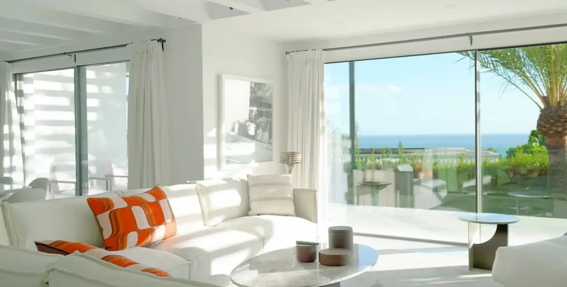 Sale of detached villa in The Golden Mile 15