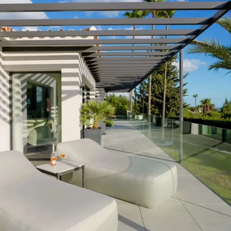 Sale of detached villa in The Golden Mile