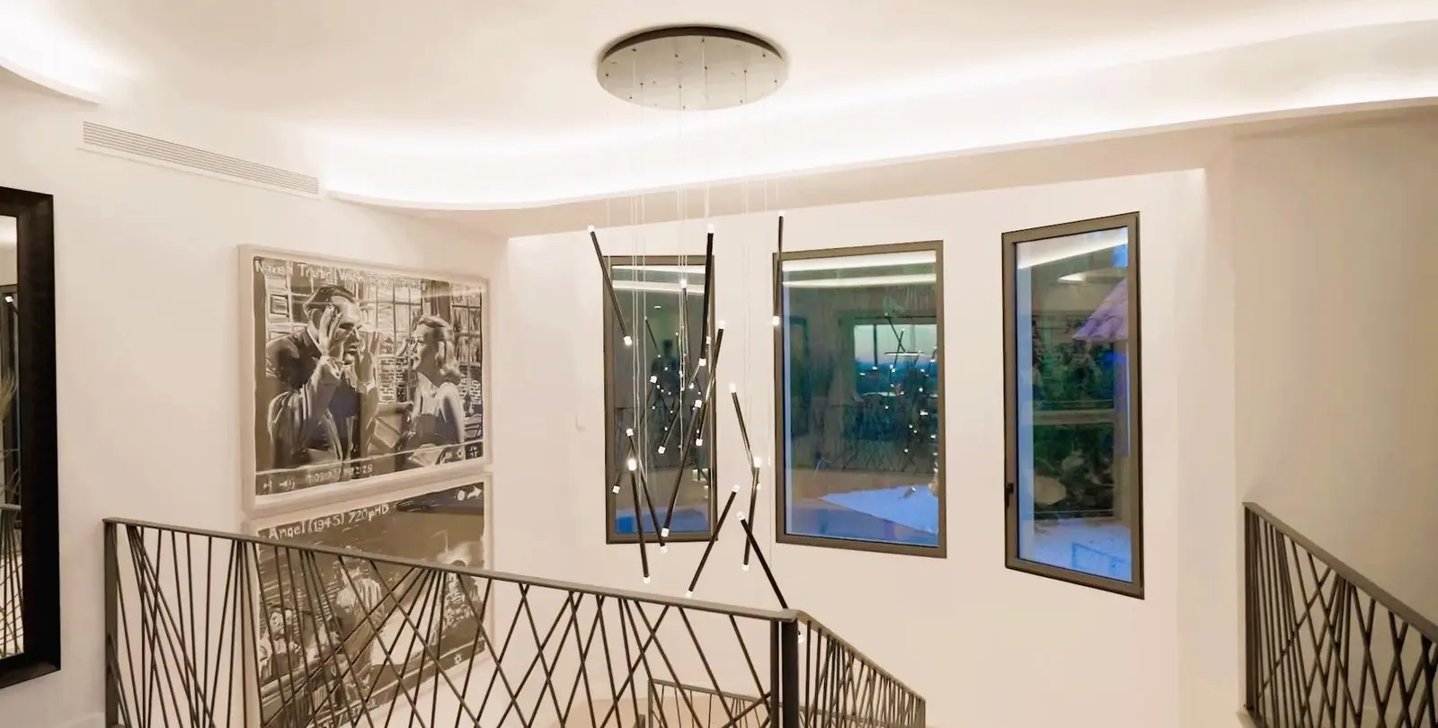 Sale of detached villa in The Golden Mile 33