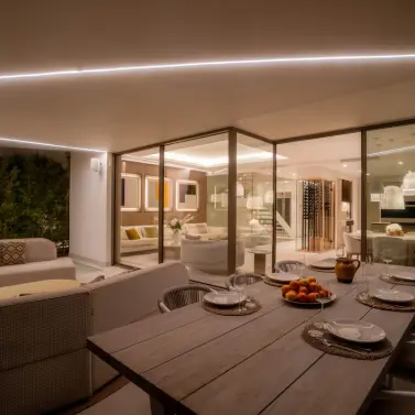 Venta de villa independiente en Nueva Andalucía