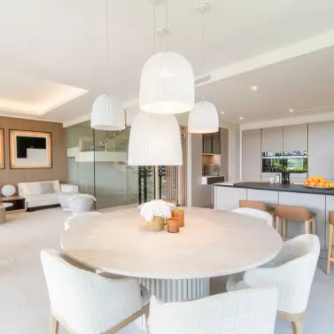 Venta de villa independiente en Nueva Andalucía