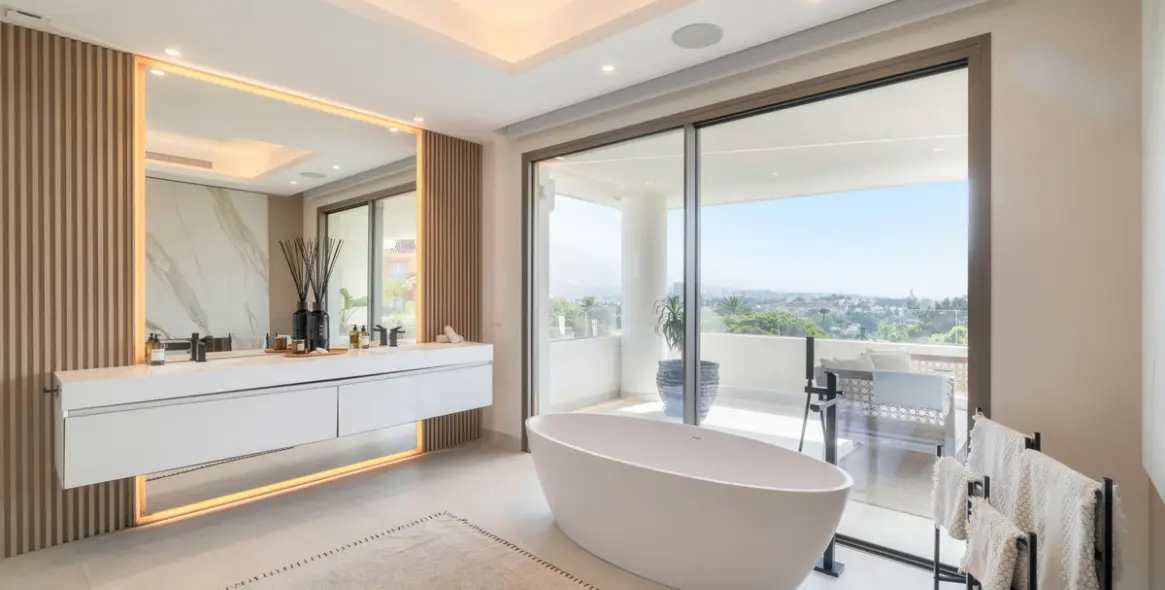 Sale of detached villa in Nueva Andalucía 7