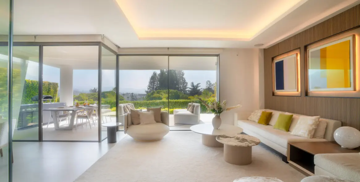 Sale of detached villa in Nueva Andalucía 12