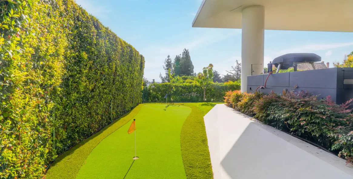 Venta de villa independiente en Nueva Andalucía 21