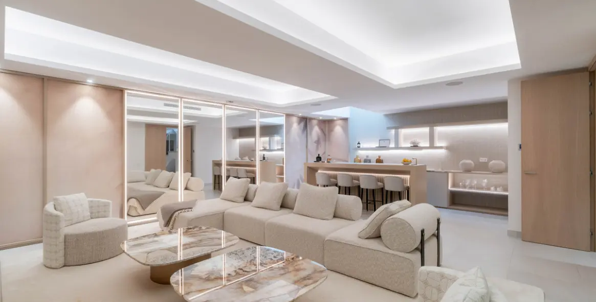 Venta de villa independiente en Nueva Andalucía 39