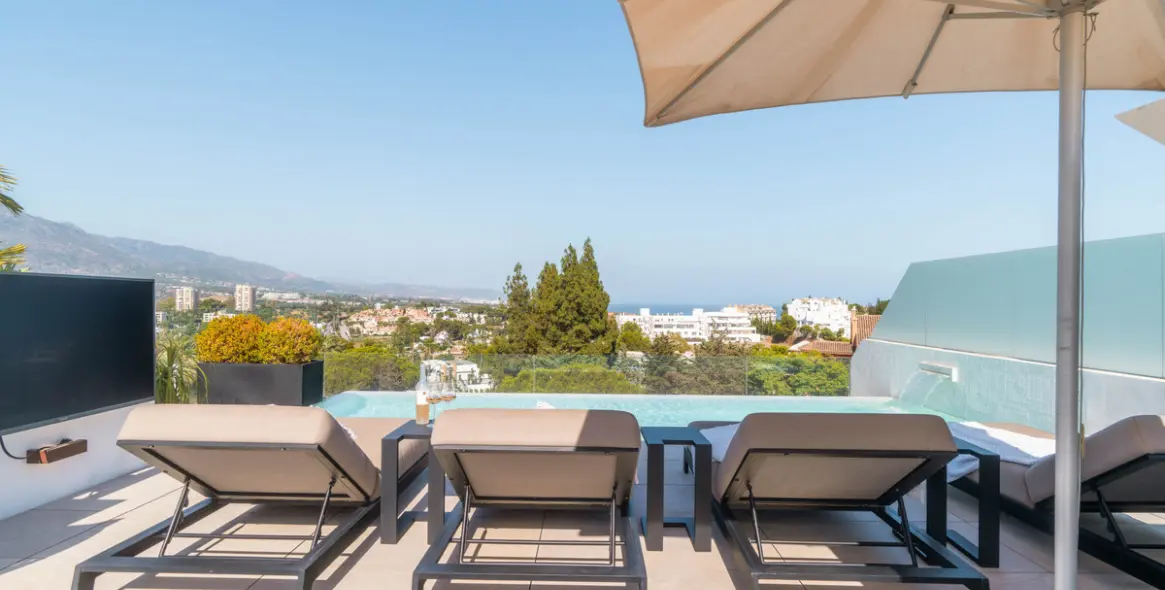 Venta de villa independiente en Nueva Andalucía 50