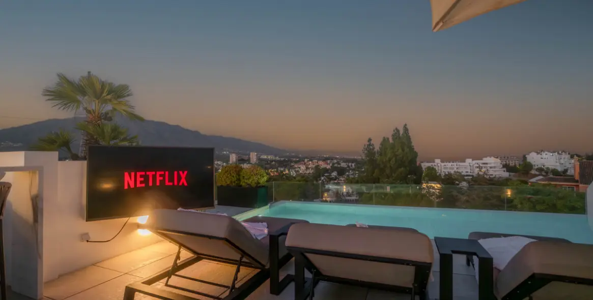 Venta de villa independiente en Nueva Andalucía 53