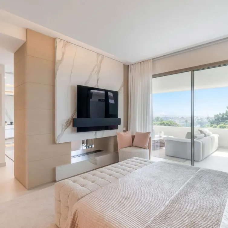 Sale of detached villa in Nueva Andalucía