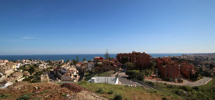 Venta de parcela residencial en Fuengirola 0