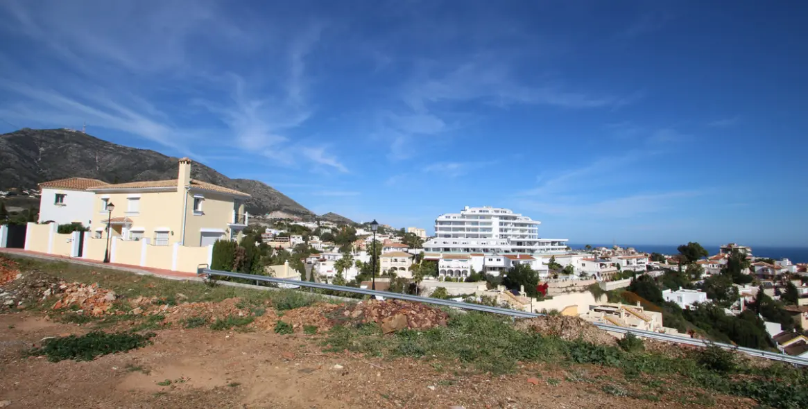 Продажа  жилого участка в Fuengirola 13