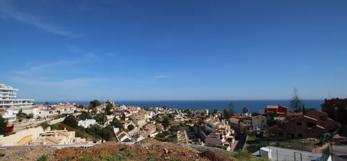 Sale of residential plot in Fuengirola 2