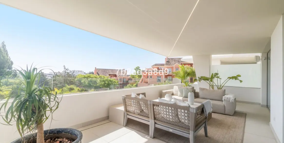 Sale of detached villa in Nueva Andalucía 20