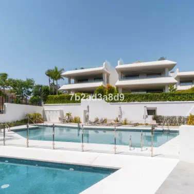 Sale of detached villa in Nueva Andalucía