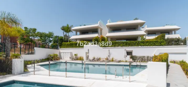 Sale of detached villa in Nueva Andalucía 2