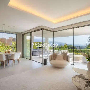 Sale of detached villa in Nueva Andalucía