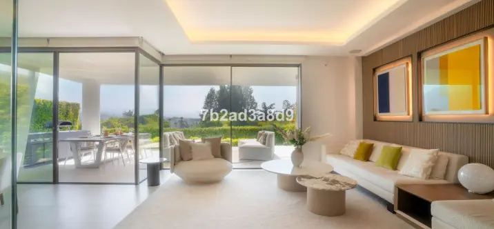 Sale of detached villa in Nueva Andalucía 4
