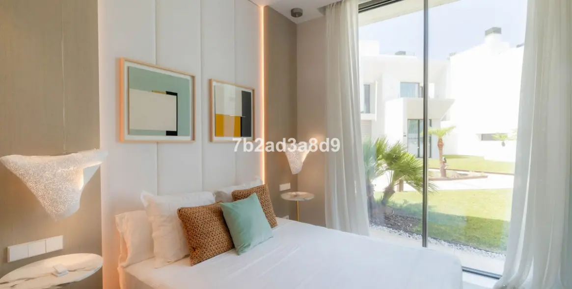 Sale of detached villa in Nueva Andalucía 35