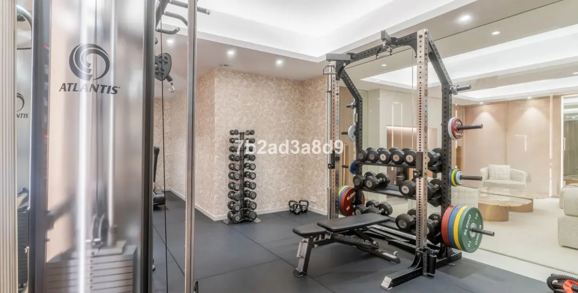 Sale of detached villa in Nueva Andalucía 42