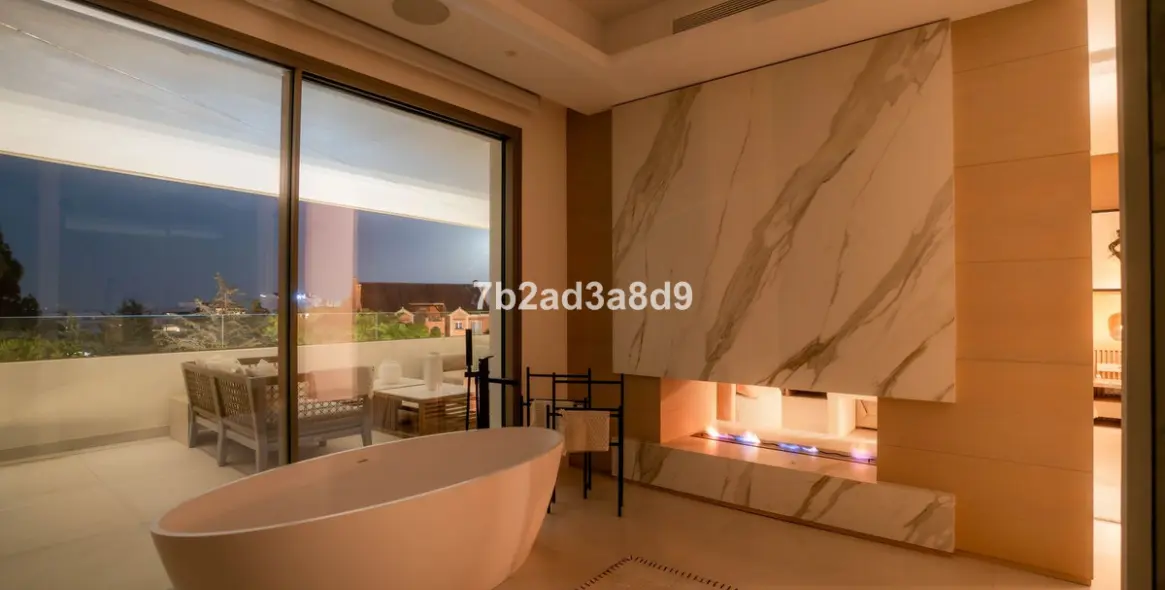 Sale of detached villa in Nueva Andalucía 53