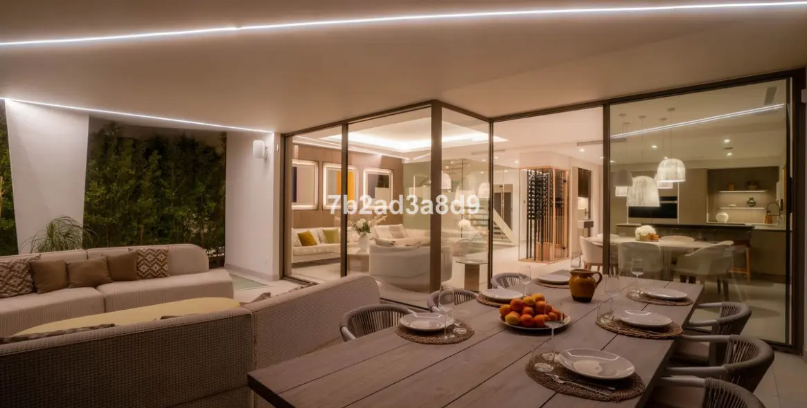 Sale of detached villa in Nueva Andalucía 55