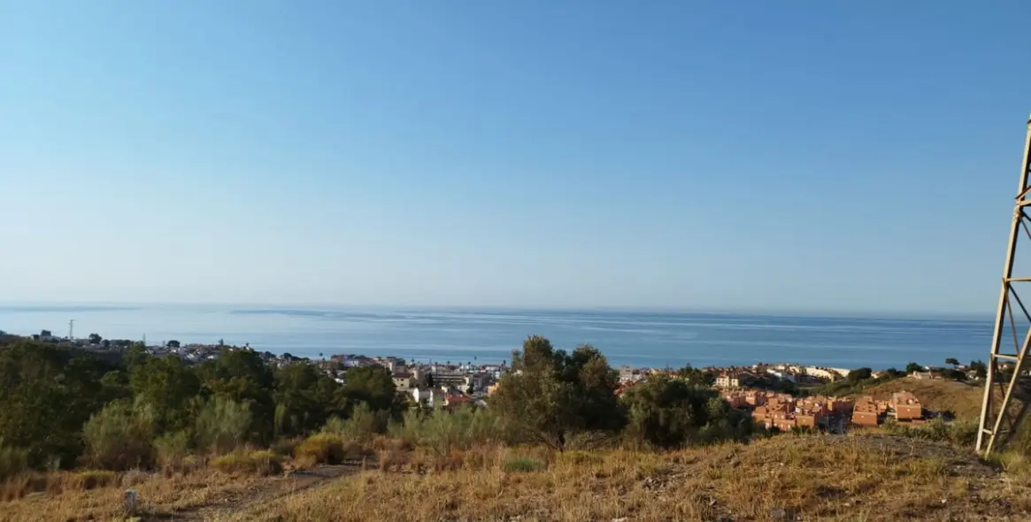 Sale of residential plot in Costa del Sol East 1