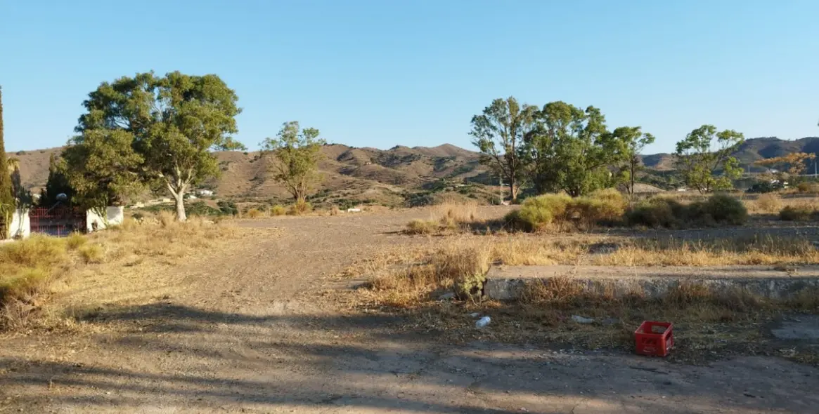 Sale of residential plot in Costa del Sol East 10