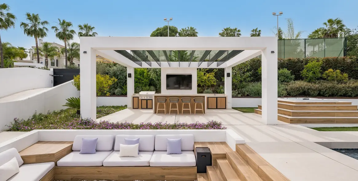 Продажа  отдельно стоящей виллы в Nueva Andalucía 3